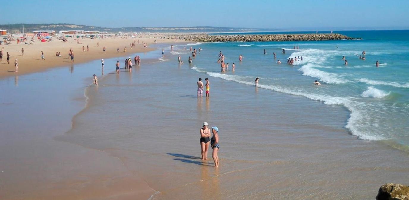 Atlantic Lodge, 1ª Linha De Praia! 코스타 다 카파리카 외부 사진